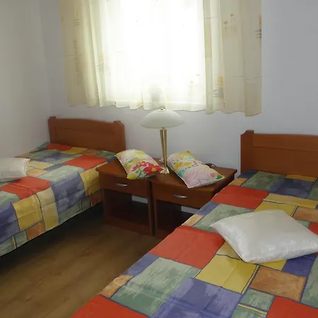 Brekalo Apartment *