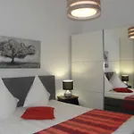 Brekalo * Τρογκίρ
